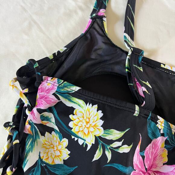 Torrid Black Floral Lace Up Detail Swim Dress Plus Size 4X Modest Full Coverage - Picture 2 of 9